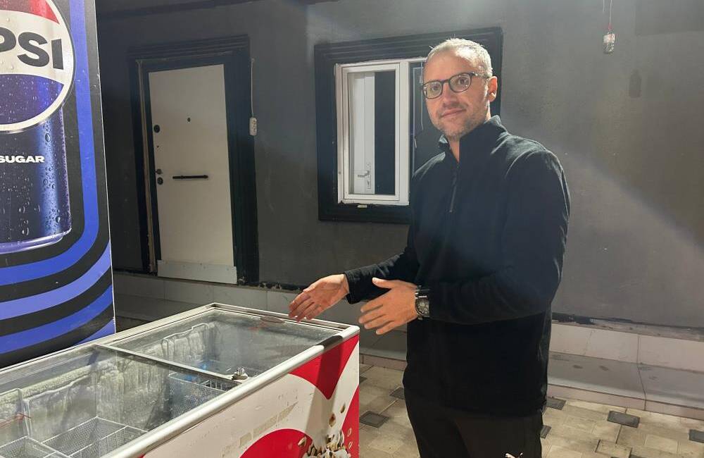 Hatay’da bir işletmenin dondurma dolabından yaklaşık 7 bin TL değerinde