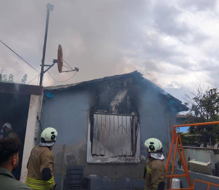İskenderun ilçesi Pirireis Mahallesi’nde bulunan bir müstakil ev, henüz belirlenemeyen