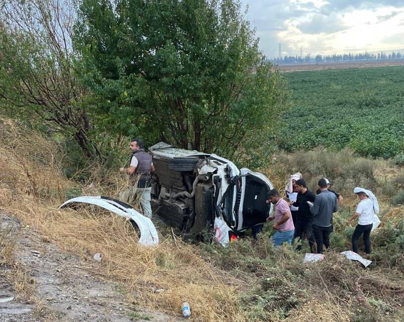 Hatay’ın Reyhanlı ilçesinde meydana gelen trafik kazasında, bir otomobil sürücüsü