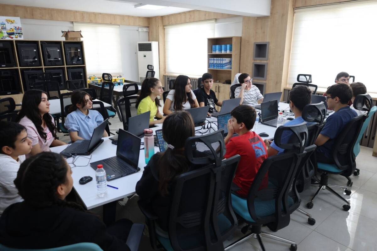 Hatay Büyükşehir Belediyesi (HBB), Hatay Valiliği ve İl Milli Eğitim