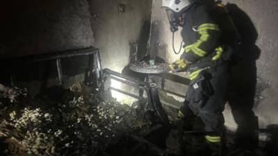 Samandağ’da çıkan yangın sonucu bir müstakil ev tamamen yandı; can