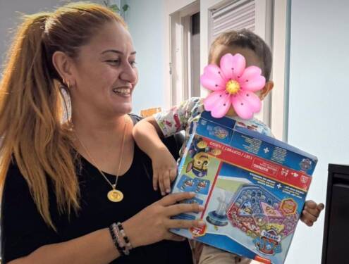 Depremzedelere gösterdiği insanüstü çaba ve öksüz-yetim çocuklara yönelik çalışmalarıyla gönüllerde