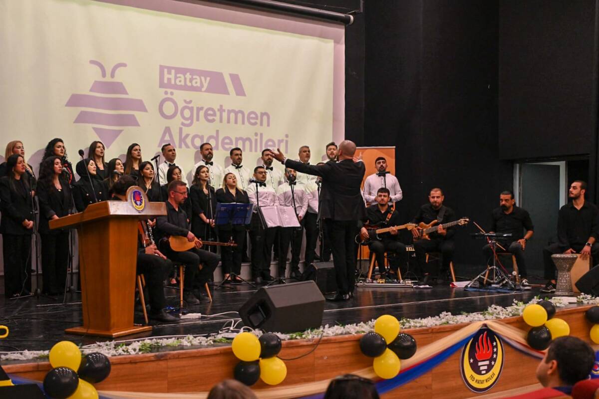 Hatay’da Millî Eğitim Bakanlığı öncülüğünde yürütülen Hatay Öğretmen Akademileri programının