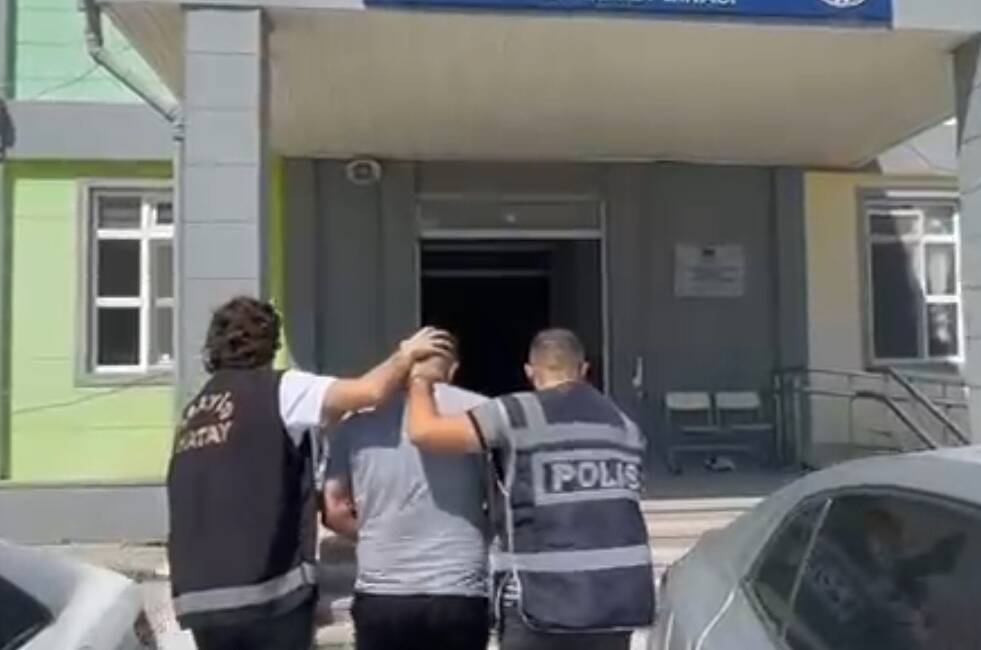 Hatay Emniyet Müdürlüğü ekipleri, aranan şahısların yakalanmasına yönelik yürüttükleri operasyonlar