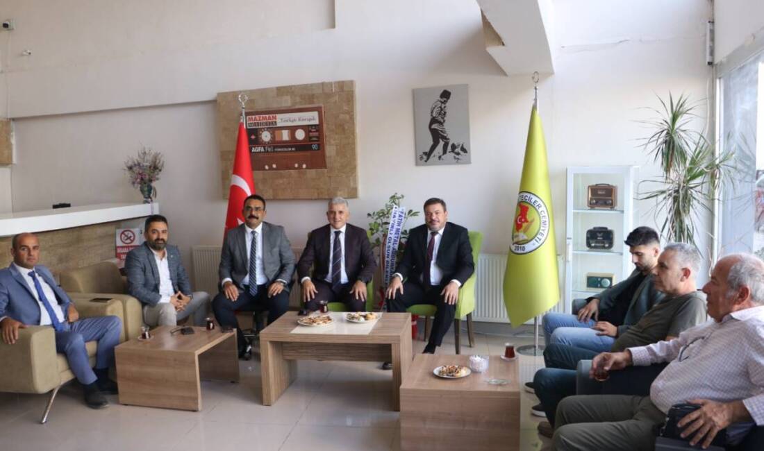 Hatay Gazeteciler Cemiyeti’nin yeni dönem yönetimi, göreve başlamasının ardından tebrik