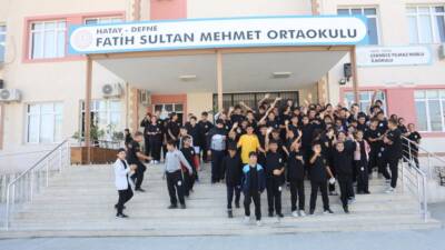 Hatay Valisi Mustafa Masatlı, depremin ardından kentte yapılan eğitim yatırımlarıyla