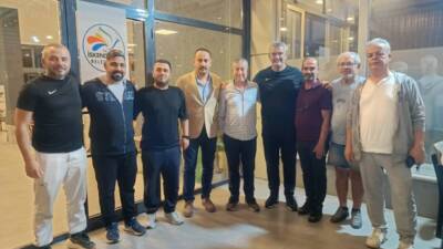 İskenderun Belediyesi tarafından Cumhuriyetin 102. yılı kutlamaları kapsamında düzenlenen Tavla