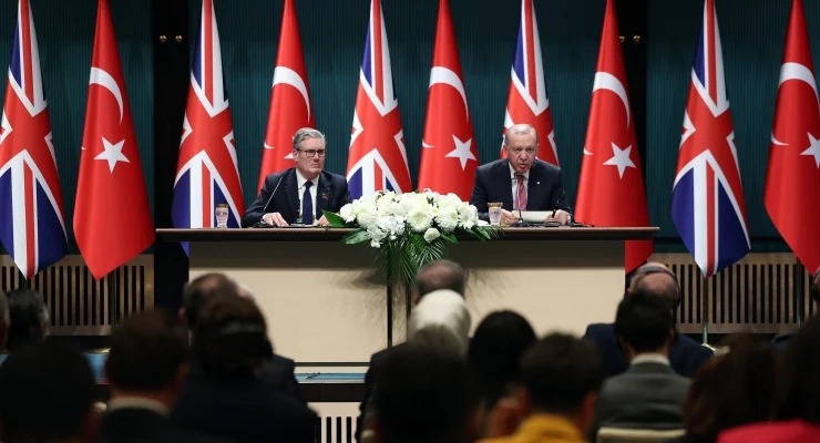 Türkiye’de 440 milyar liralık anlaşma İngiliz basınında Türkiye ile Britanya arasında imzalanan 8 milyar sterlinlik Eurofighter Typhoon