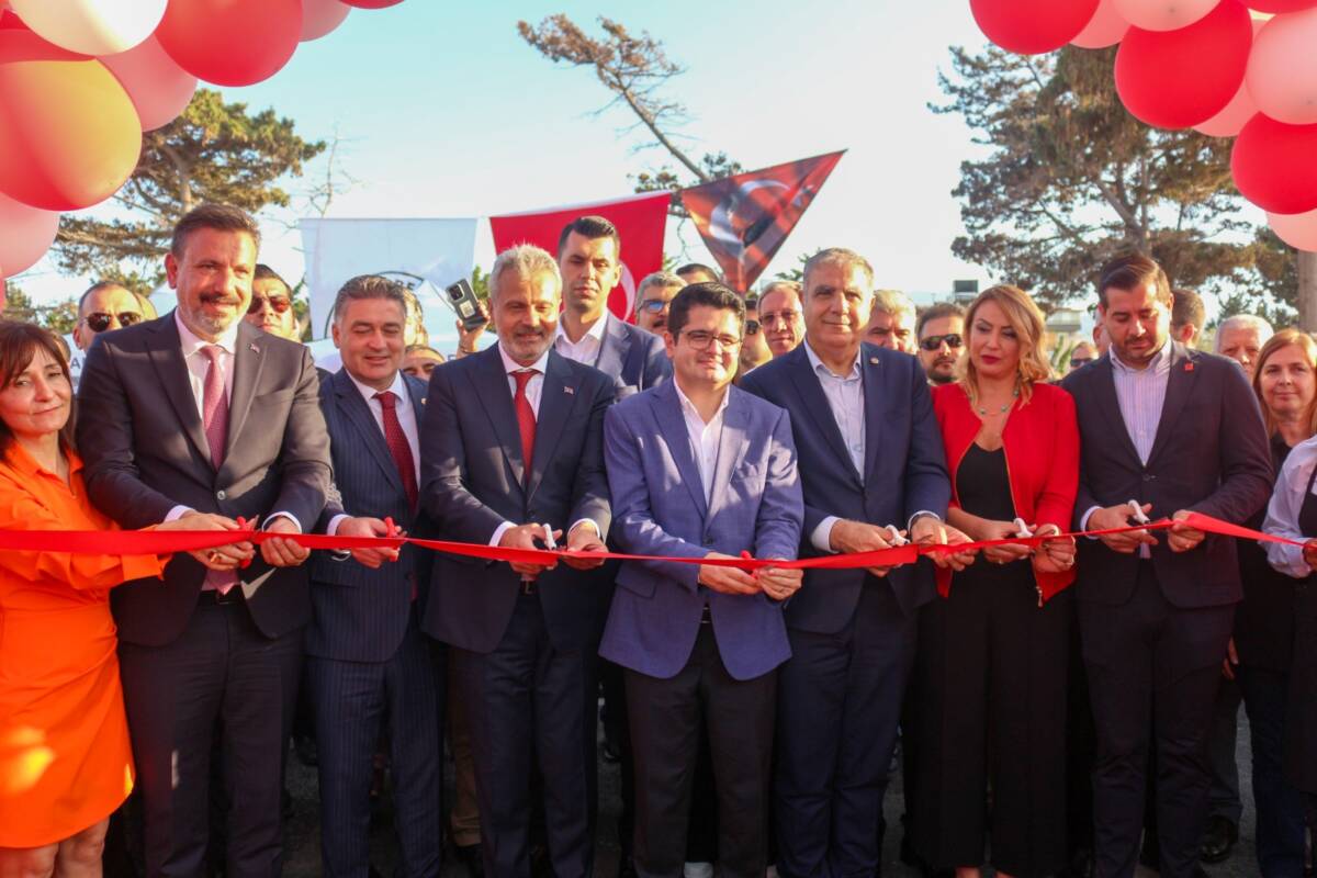 Hatay’ın Arsuz ilçesinde yapımı tamamlanan Diba Park, düzenlenen törenle vatandaşların