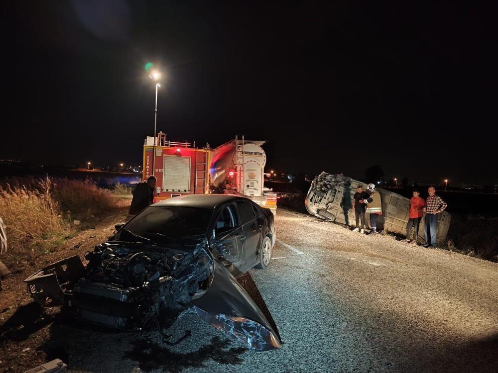 Hatay’ın Reyhanlı ilçesinde meydana gelen trafik kazasında 3 kişi yaralandı.