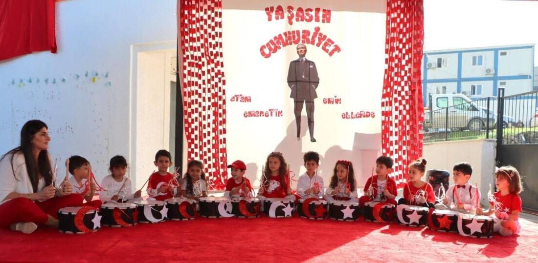 Ecemsu Anaokulu’nda Cumhuriyet’in 102. yılı coşku ve gururla kutlandı. Cumhuriyetimizin