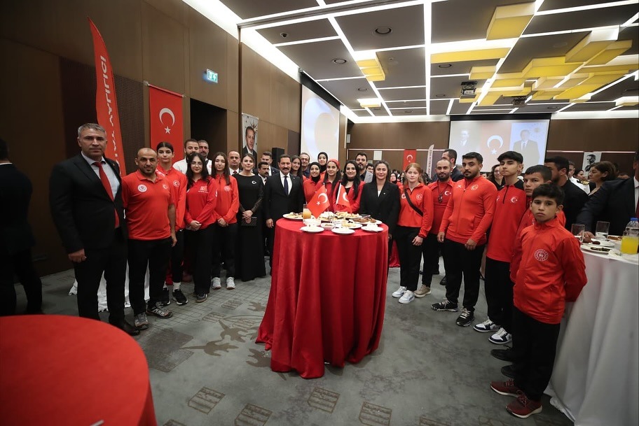 Hatay Valiliği, Cumhuriyetimizin 102. yıl dönümü vesilesiyle resmi ve özel