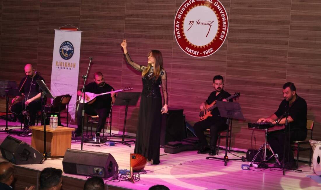 Hatay Büyükşehir Belediyesi (HBB), 29 Ekim Cumhuriyet Bayramı’nın 102. yılı