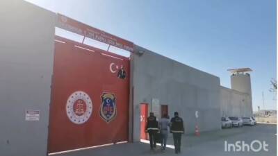 Hatay Emniyet Müdürlüğü ekipleri, aranan şahısların yakalanmasına yönelik yürüttüğü çalışmalar