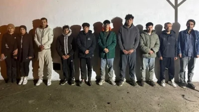 Hatay’ın Samandağ ilçesinde, şişme botla kıyıya yanaşmaya çalışan Suriye uyruklu