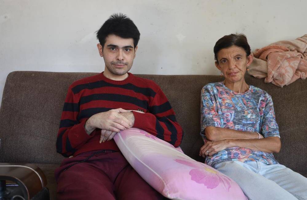 Hatay’da 3 yıla yakın süredir evden çıkmayarak sadece telefonla ve