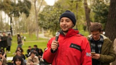   Sosyal medyada “Basel” adıyla tanınan Galatasaray Üniversitesi öğrencisi Bekir