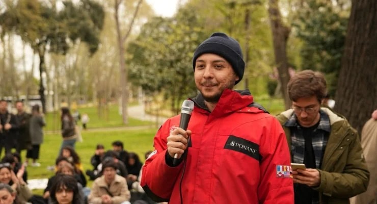   Sosyal medyada “Basel” adıyla tanınan Galatasaray Üniversitesi öğrencisi Bekir