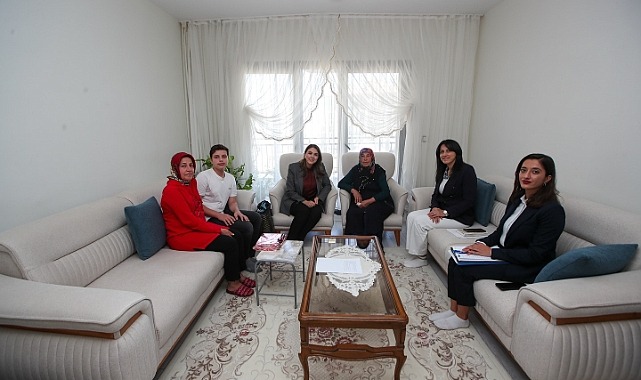 Hatay Valisi Mustafa Masatlı’nın eşi Esra Masatlı, “Yüreğimizdeki Işık Projesi”