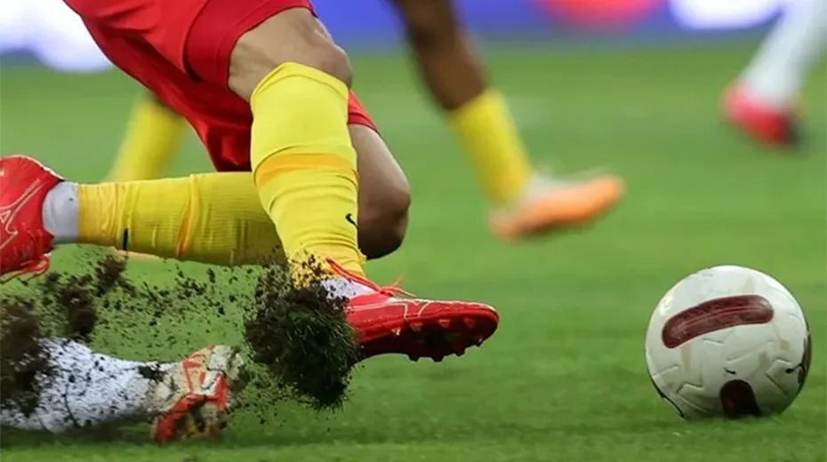 Futbolseverleri bu akşam hem Avrupa’da hem de Türkiye’de dopdolu bir