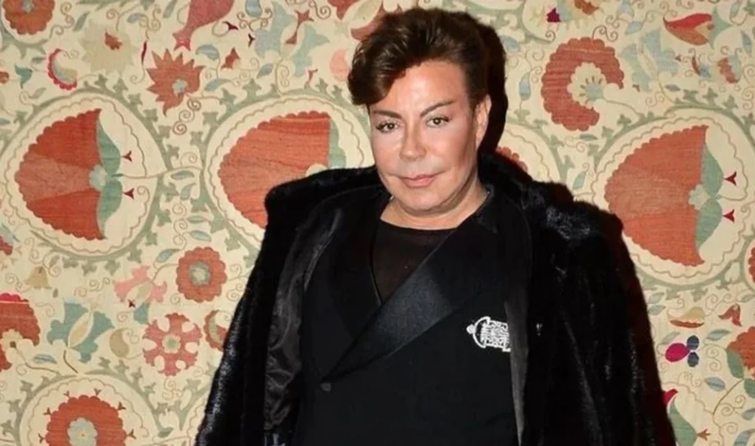 Ünlü sanatçı Fatih Ürek, evinde geçirdiği kalp krizi sonrası hastaneye