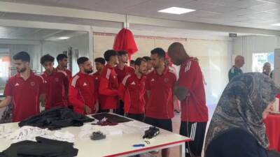 Hatay’ın İskenderun ilçesinde 6 Şubat 2023’teki depremlerin ardından açılan dikiş