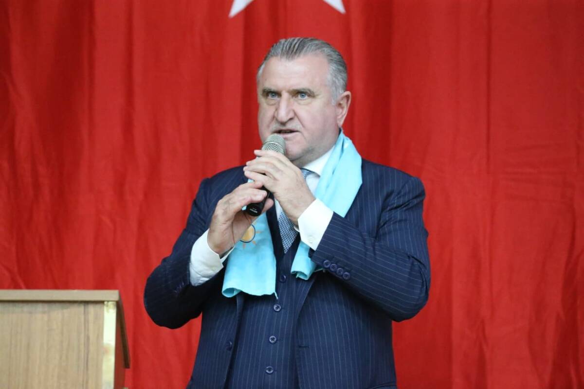 Gençlik ve Spor Bakanı Osman Aşkın Bak, Hatay’ın Altınözü ilçesinde