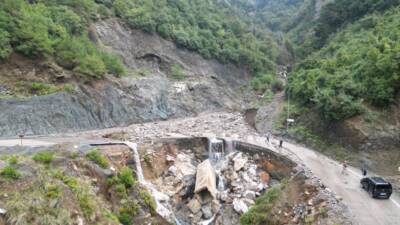 Meteoroloji Genel Müdürlüğü’nün şiddetli yağış uyarısının ardından Hatay’da başlayan sağanak,
