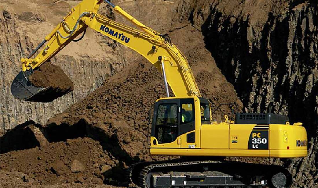 Hatay Büyükşehir Belediyesi, ekskavatör operatörlüğü kursuna katılmak isteyen vatandaşların 10