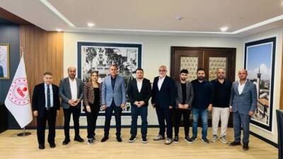 Hatay Gazeteciler Cemiyeti (HGC) Başkanı Nihat Mazmanoğlu ve yönetim kurulu