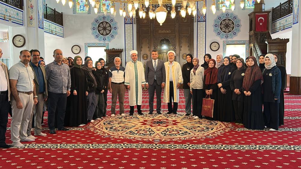 Hatay'da 49 yıldır imamlık yapan Ali Tekeci, 49 yıl 3