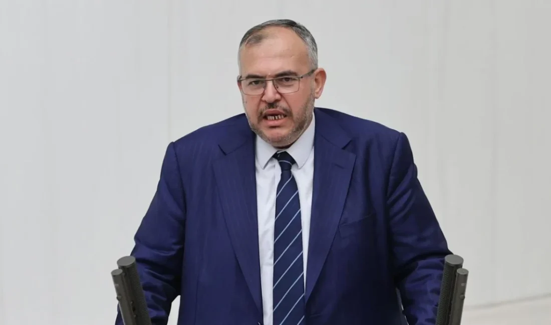 Gazze’ye insani yardım götürmek için yola çıkan Özgürlük Filosu’na, İsrail