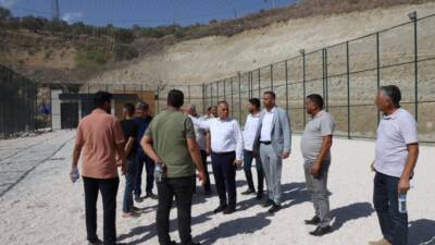 Altınözü Belediye Başkanı Rıfat Sarı, Hatay Büyükşehir Belediyesi (HBB) tarafından