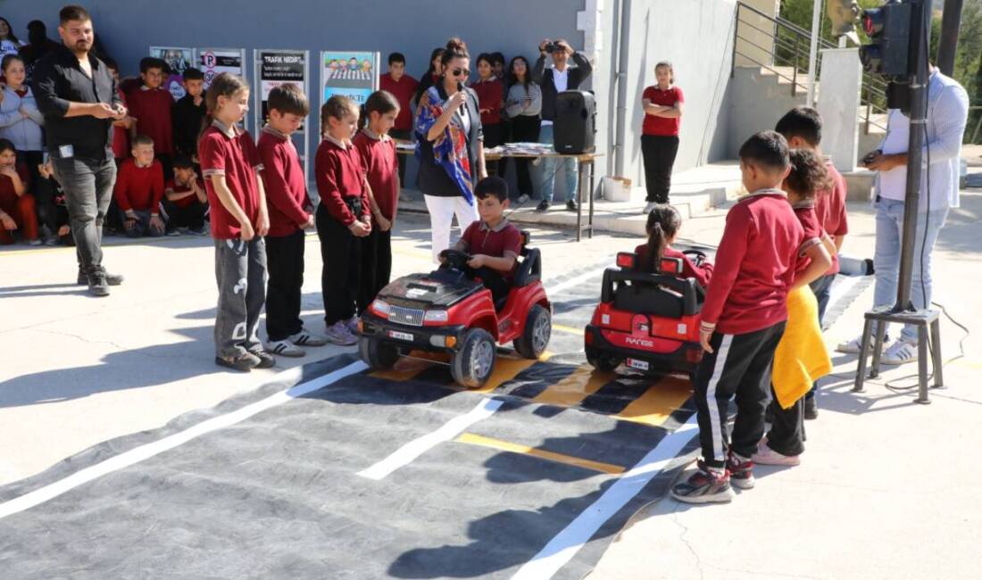 Hatay Büyükşehir Belediyesi (HBB), çocuklara trafik bilincini erken yaşta kazandırmayı
