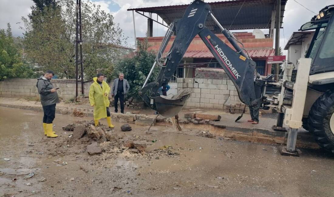 Yağmur Taşkınlarına Karşı Hızlı Önlem: Ekipler Teyakkuzda Hatay Büyükşehir Belediyesi (HBB), il genelinde etkili olan sağanak yağışın