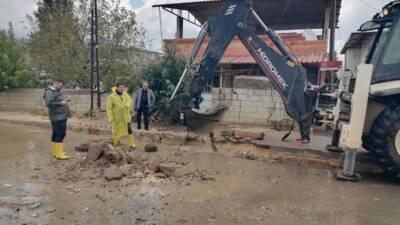 Hatay Büyükşehir Belediyesi (HBB), il genelinde etkili olan sağanak yağışın