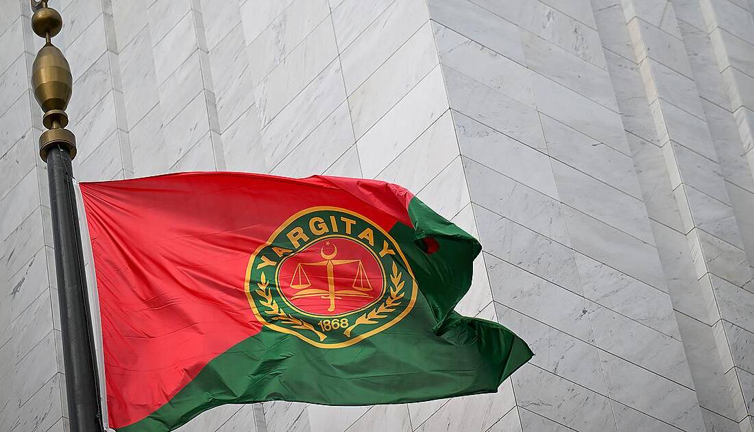 Yargıtay’dan Emsal Karar: “Aldatıldığını İspat İçin Çekilen Video Suç Değil” Yargıtay 12. Ceza Dairesi, eşi tarafından aldatıldığını ispatlamak amacıyla video