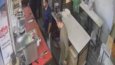 Hatay’ın Defne ilçesinde meydana gelen 3.9 büyüklüğündeki deprem sırasında, fırında