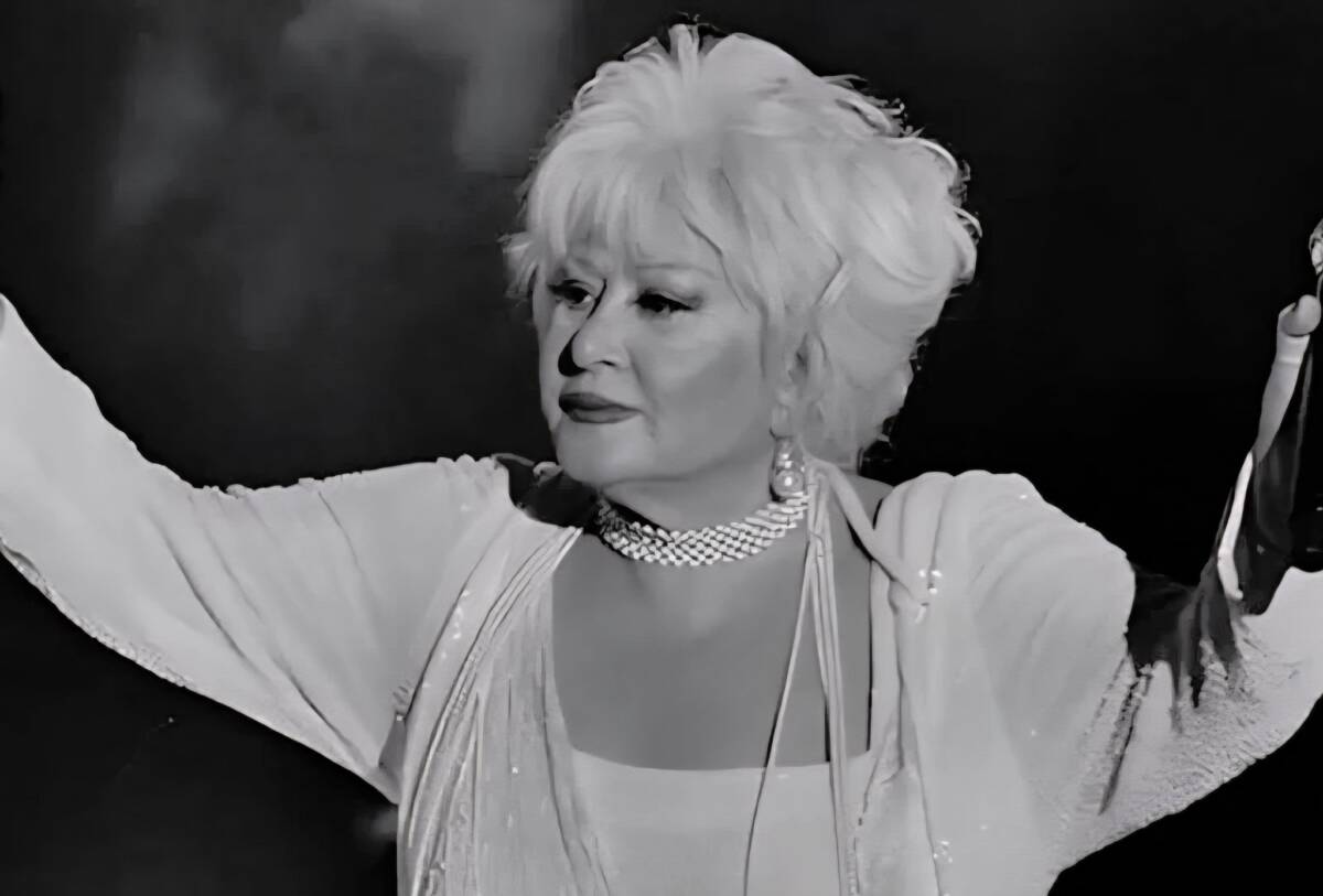 Türk Sanat Müziği’nin efsane ismi Muazzez Abacı, 78 yaşında hayatını