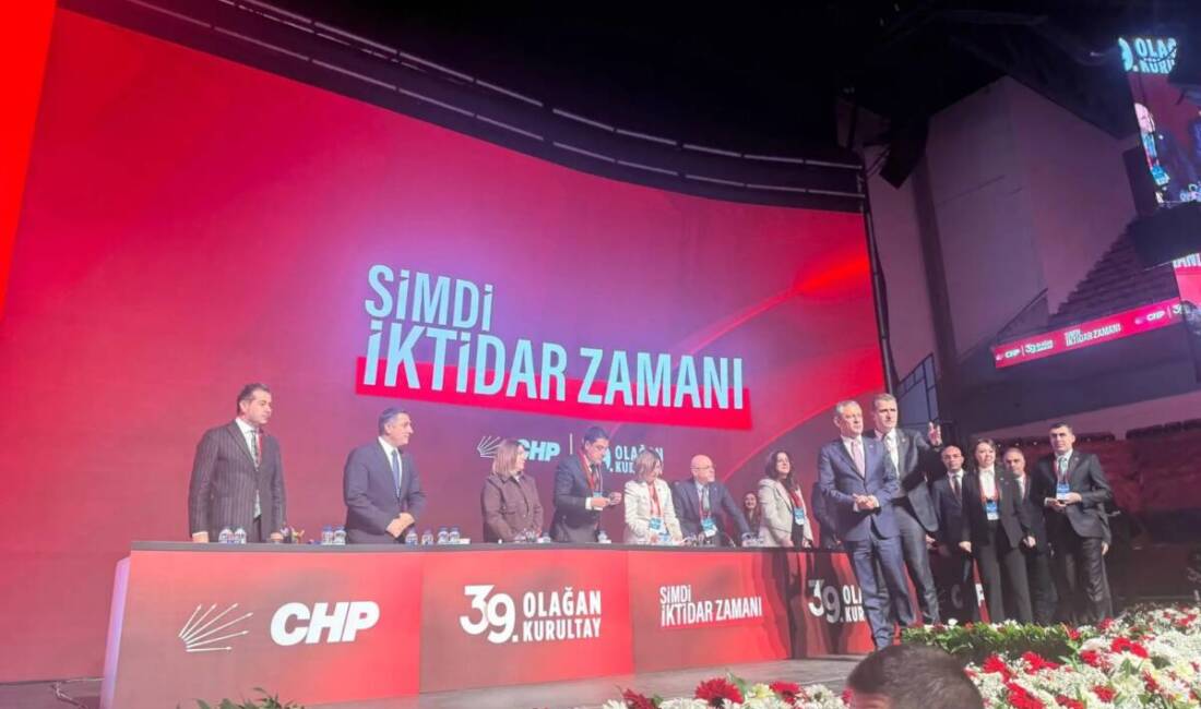 CHP’nin 39. Olağan Kurultayı’nın ilk gününde divan listesi belirlendi. Eskişehir