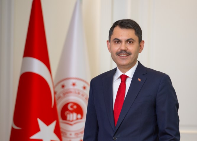 Çevre, Şehircilik ve İklim Değişikliği Bakanı Murat Kurum, deprem bölgesinde