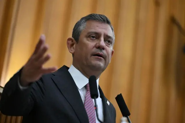 CHP Genel Başkanı Özgür Özel, partisinin TBMM grup toplantısı’nda gündeme