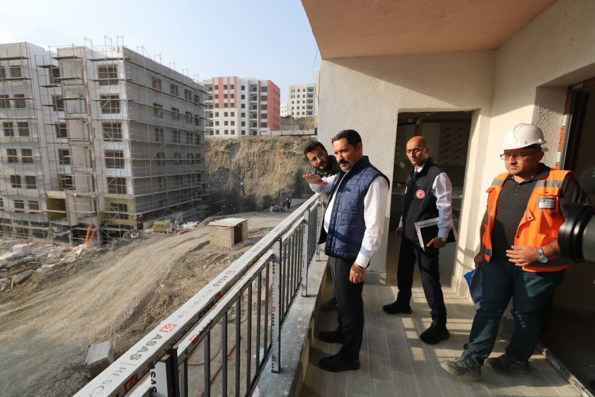 Hatay’ın Defne ilçesinde, 6 Şubat 2023 depremlerinin ardından başlatılan yeniden