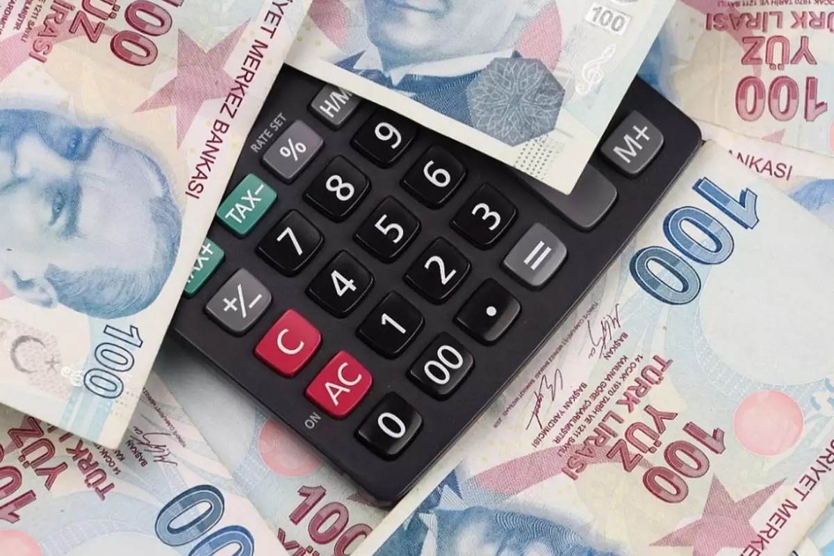 &nbsp; Yeni asgari ücretin belirlenmesine yönelik kritik görüşmeler önümüzdeki hafta