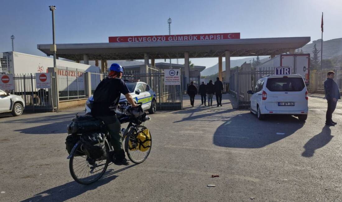 Balıkesir'den bisikletiyle umreye gitmek için 13 gündür pedal çeviren ve Hatay'da