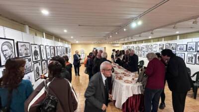 Türkiye Gazeteciler Cemiyeti’nin düzenlediği “#EyÖzgürlük” Sergisi, 26 sanatçının eserleriyle TGC