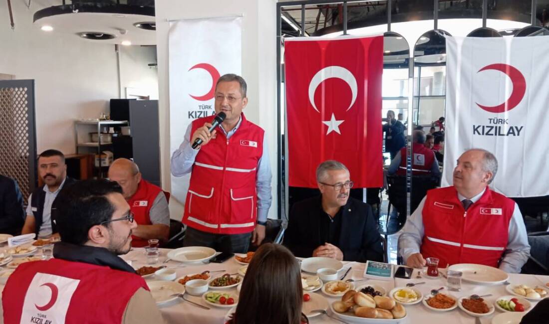 Kızılay’dan Depremzede Çocuklara Moral Dolu Bir Gün Türk Kızılay, depremzede çocuklar için anlamlı bir buluşmaya imza attı.