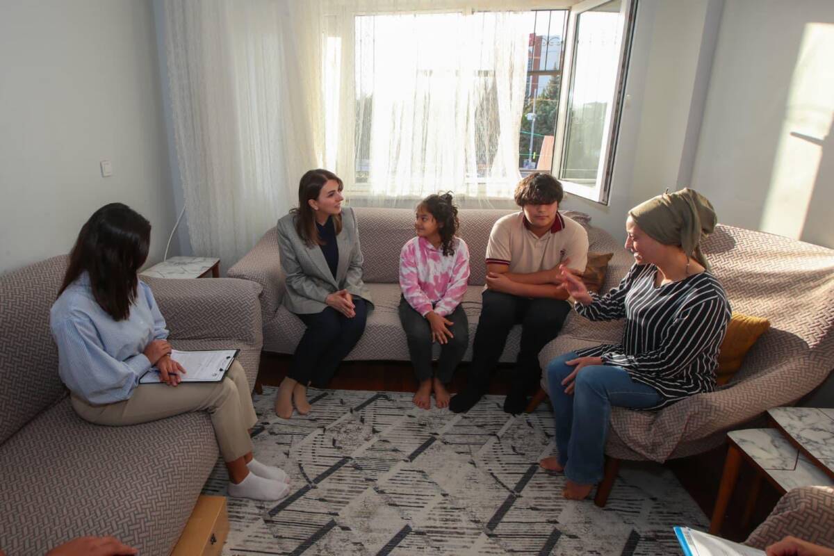 Hatay’da deprem sonrası yeniden ayağa kalkma süreci sürerken, Vali Mustafa