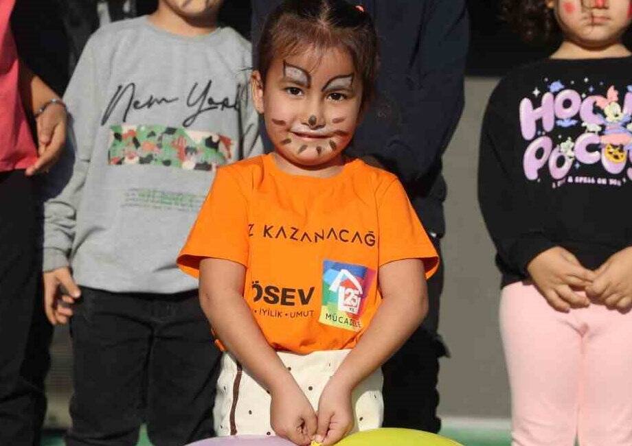 Henüz 8 aylıkken yakalandığı Wilms tümörü nedeniyle sol böbreğini kaybeden