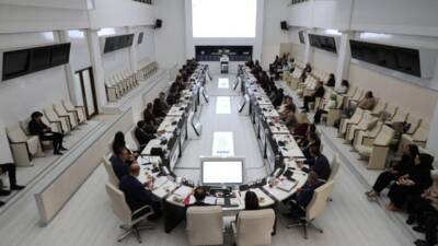 Hatay Valisi Mustafa Masatlı başkanlığında; Vali yardımcıları, Hatay Büyükşehir Belediyesi